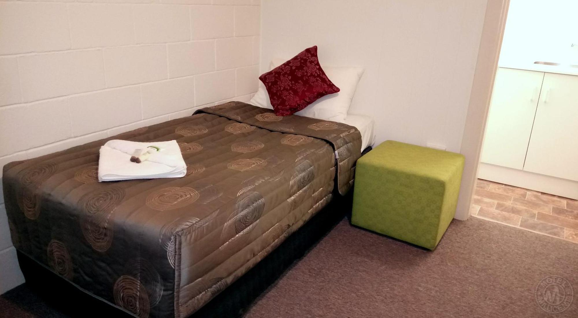 Millicent Motel Room photo